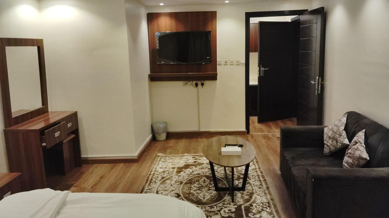 Apartemen لؤلؤة الثريا للشقق المخدومة فرع العقيق *